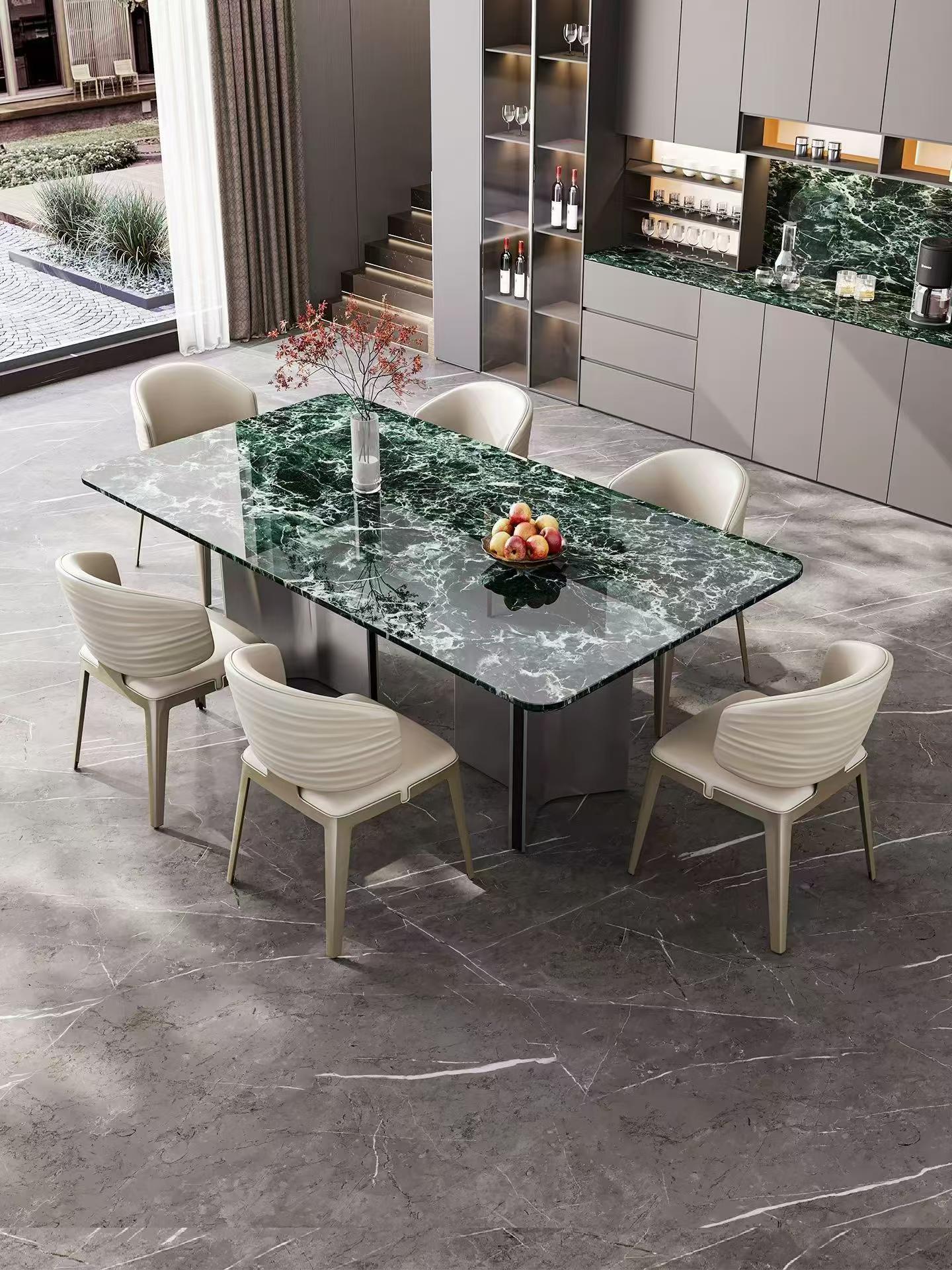 Dining & Conversation